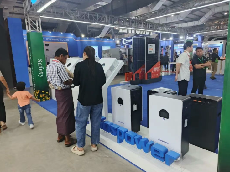 加速本地化深耕：高斯宝携明星产品IP54逆变器亮相缅甸电力展！